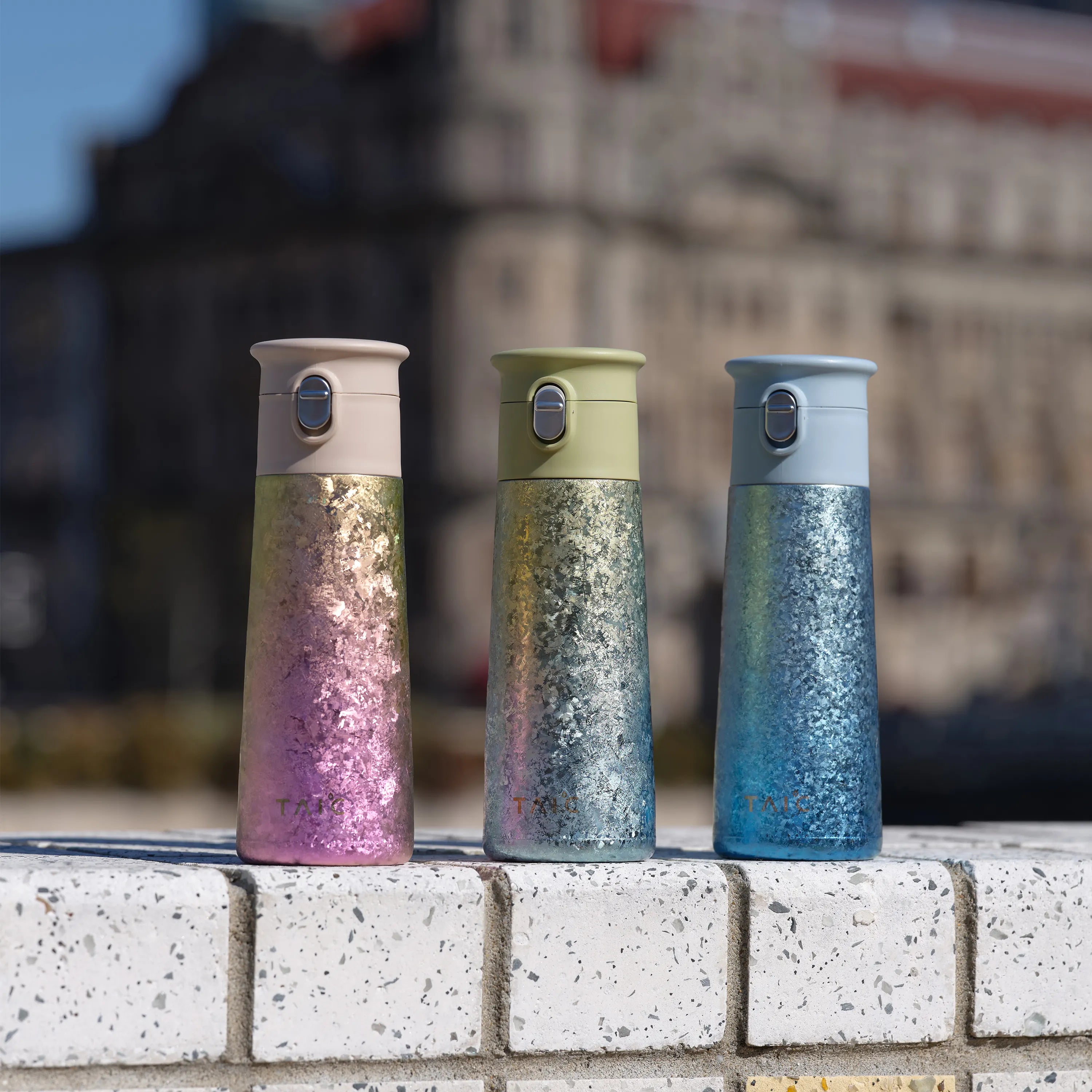 GLOW Flip-top T-Bottle
